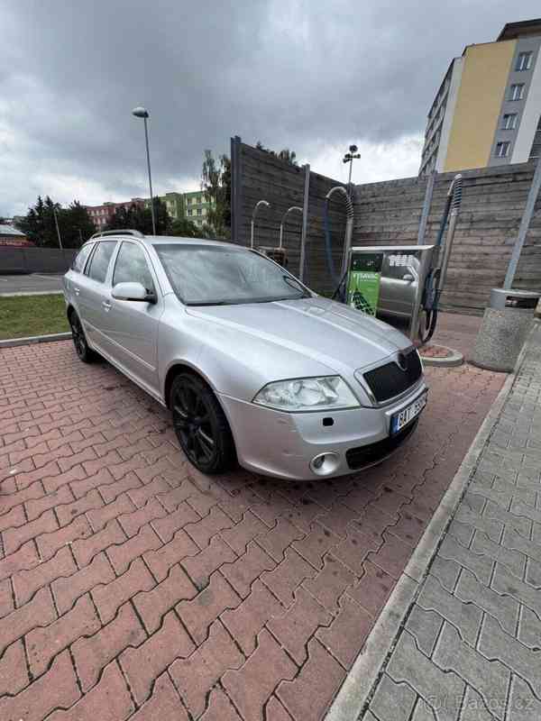 Škoda Octavia 2,0   Škoda Oktavia - foto 5