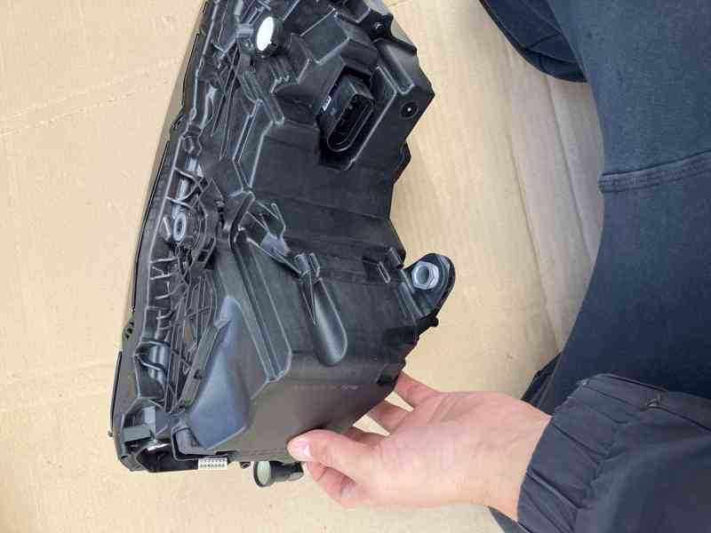 svetlo skoda scala lift FullLed prave leve svetla - foto 19