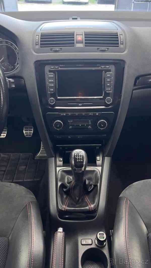 Škoda Octavia 2,0   2 RS TDI 125 KW - foto 17