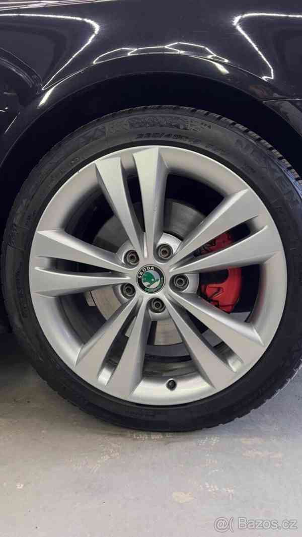 Škoda Octavia 2,0   2 RS TDI 125 KW - foto 6