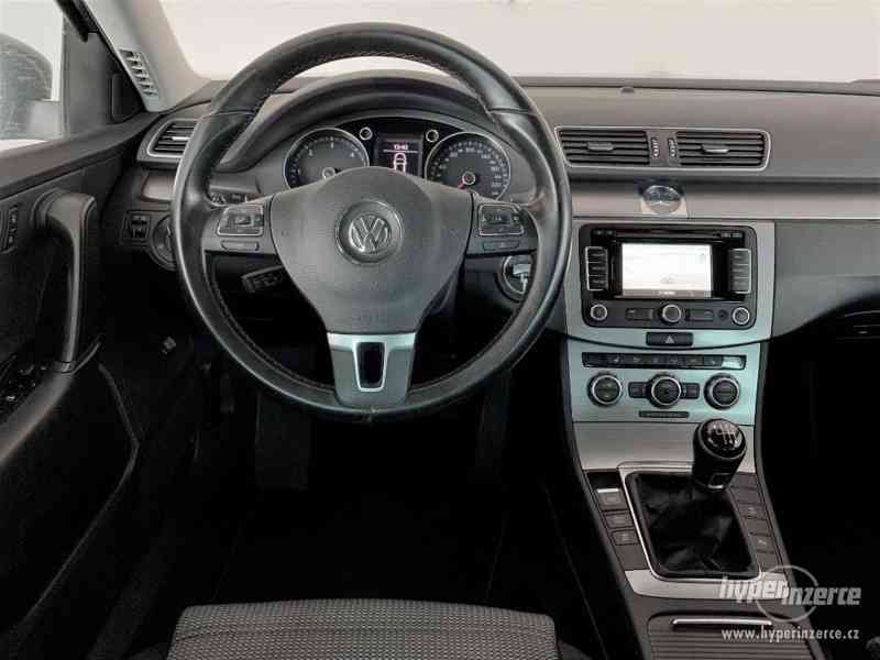 VW Passat B7 Comfortline 2.0TDi, Navi, Top, 2013 - foto 8