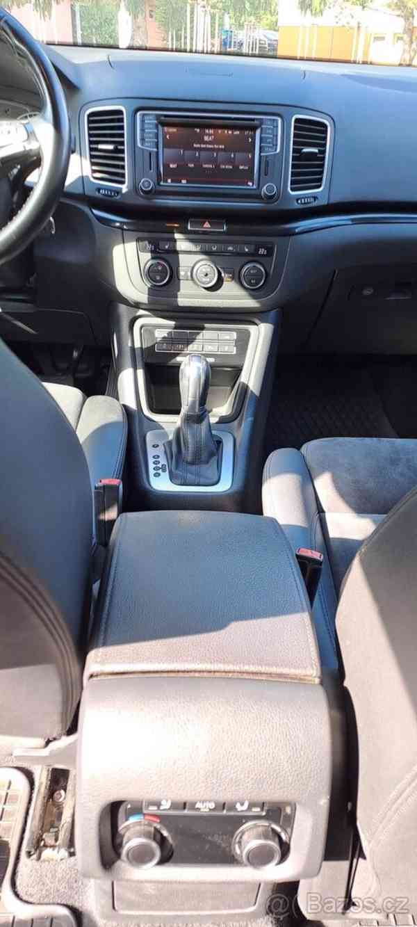Volkswagen Sharan DSG 7místný - foto 8