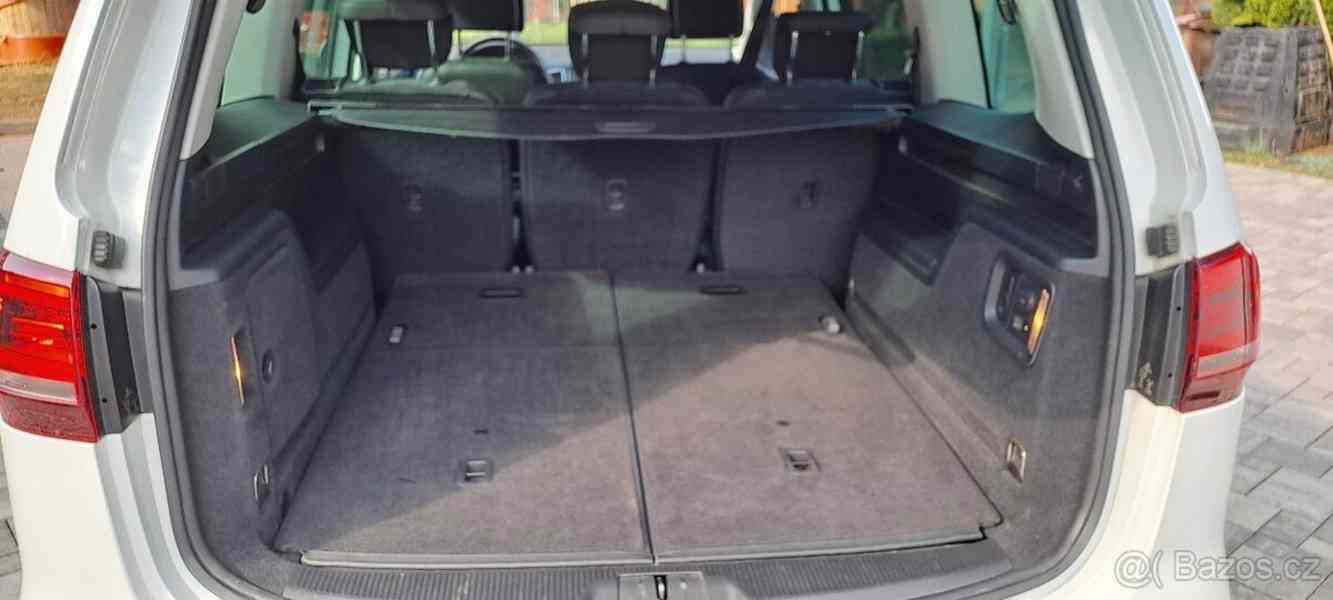 Volkswagen Sharan DSG 7místný - foto 18