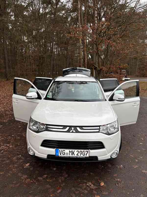 Mitsubishi Outlander 2.2 DI-D Intense ClearTec 4x4 110kw - foto 6