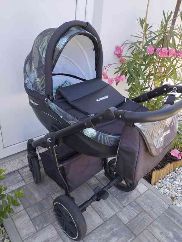 Kočárek Active Mommy Jungle 2v1,vybavení,autosedačka Cybex  - foto 2