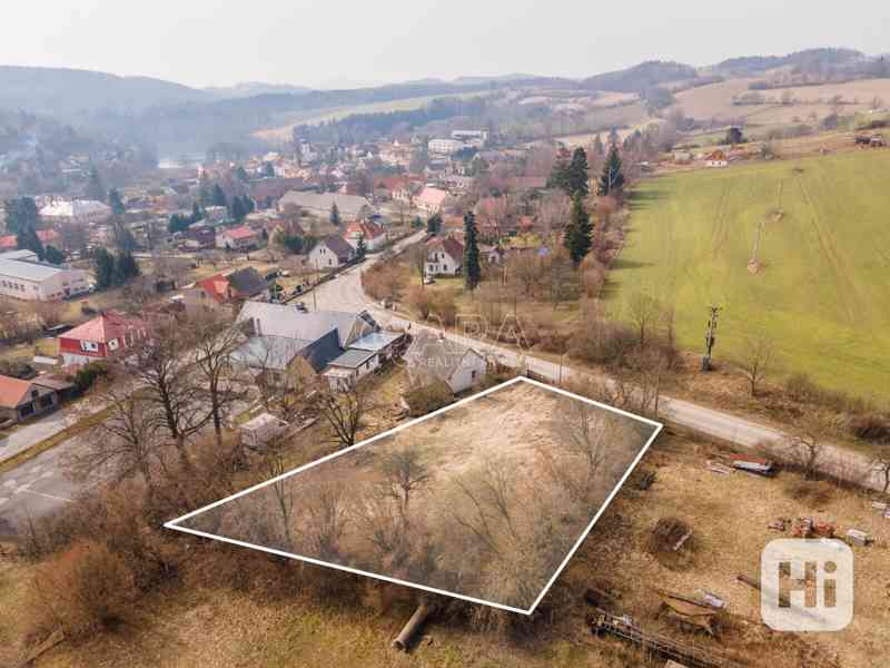 Prodej stavebního pozemku (1545 m2) v Postupicích na Benešovsku - foto 22