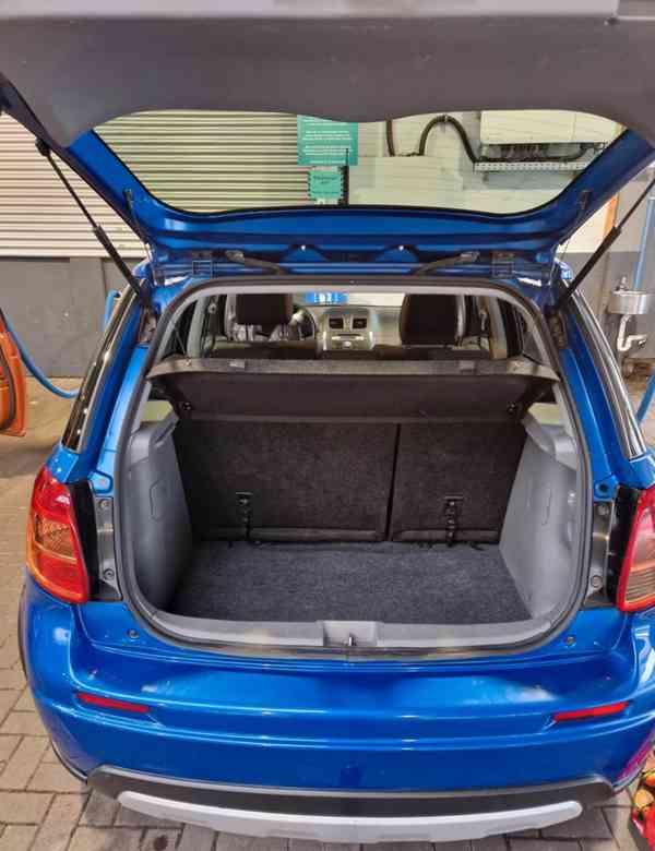 Suzuki SX4 1,6i 4x4 benzín 88kw - foto 5