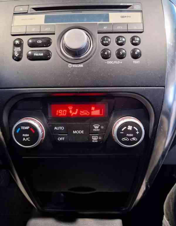 Suzuki SX4 1,6i 4x4 benzín 88kw - foto 11