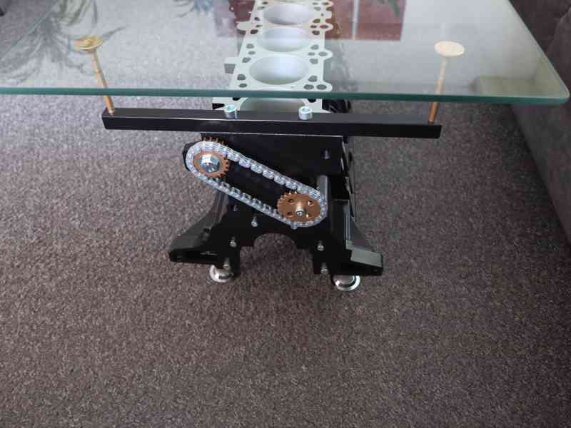Konferenční stolek z bloku motoru R6 - foto 5