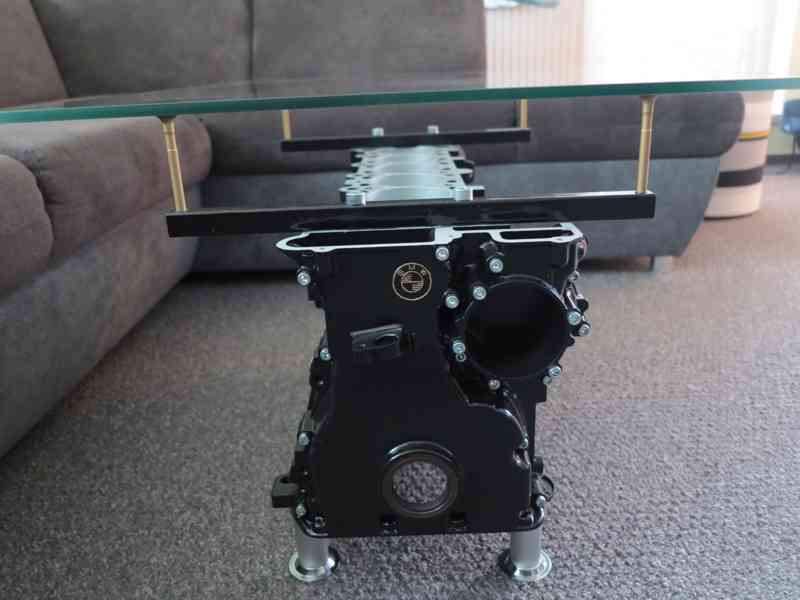 Konferenční stolek z bloku motoru R6 - foto 7
