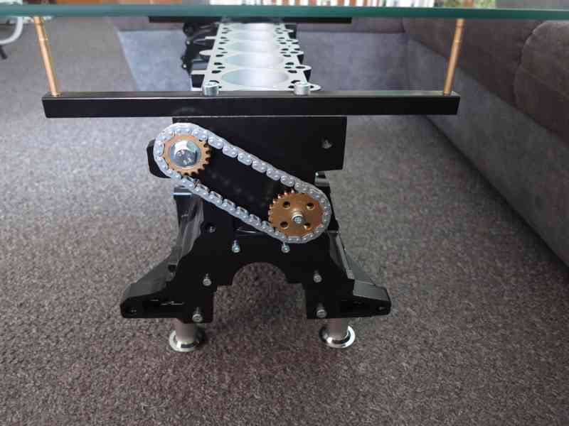 Konferenční stolek z bloku motoru R6 - foto 6