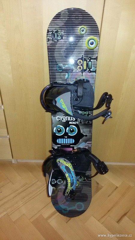 Snowboard 110, boty 37 - foto 1