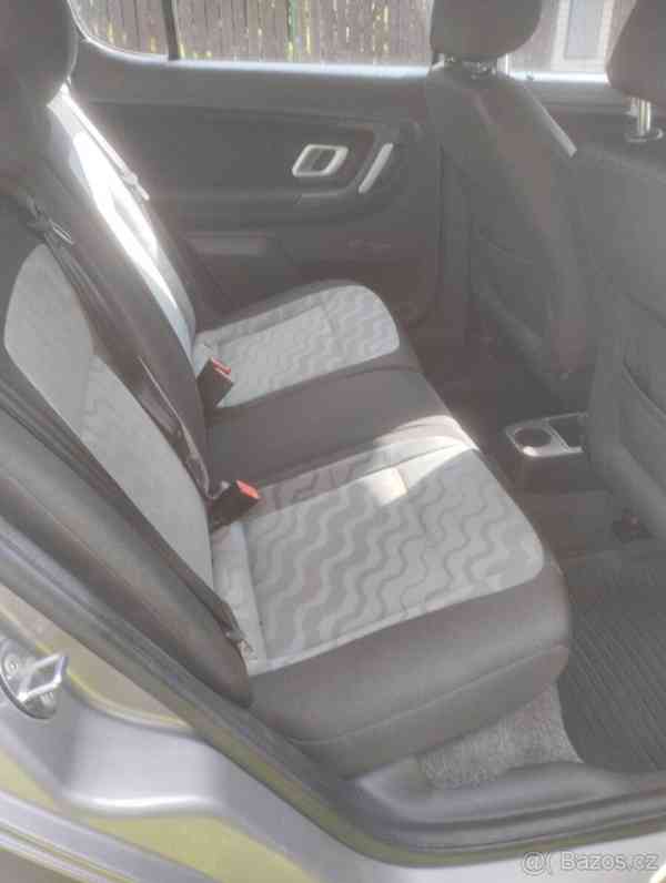 Škoda Fabia 1,2   I.44KW,M.2008 STK2026 - foto 6