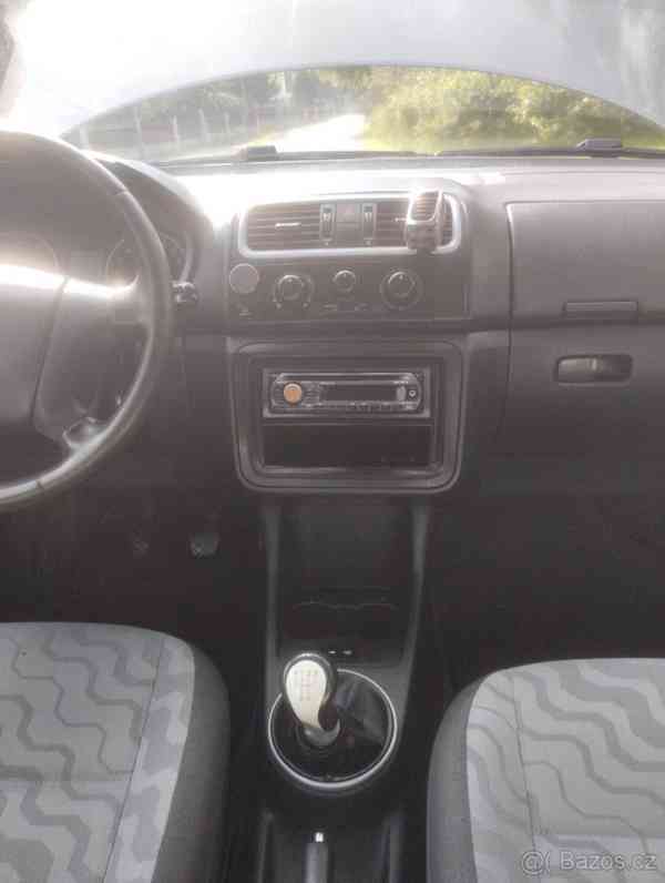 Škoda Fabia 1,2   I.44KW,M.2008 STK2026 - foto 3