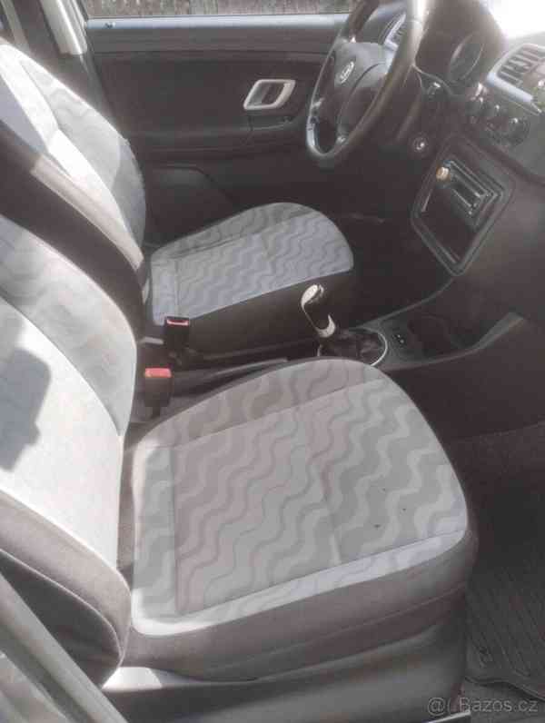 Škoda Fabia 1,2   I.44KW,M.2008 STK2026 - foto 5