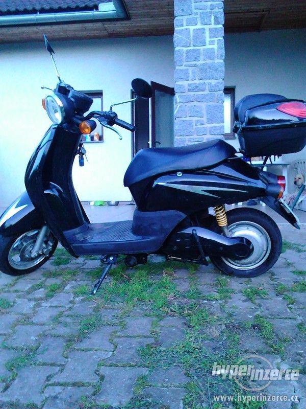 Elektroskútr 1200 W - foto 1
