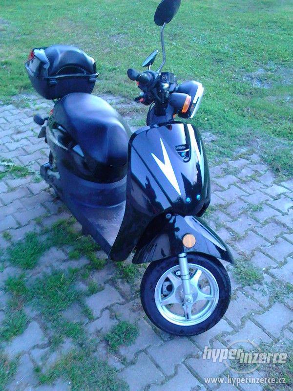 Elektroskútr 1200 W - foto 2