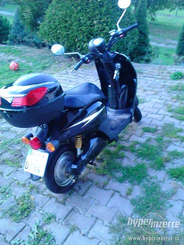 Elektroskútr 1200 W - foto 3