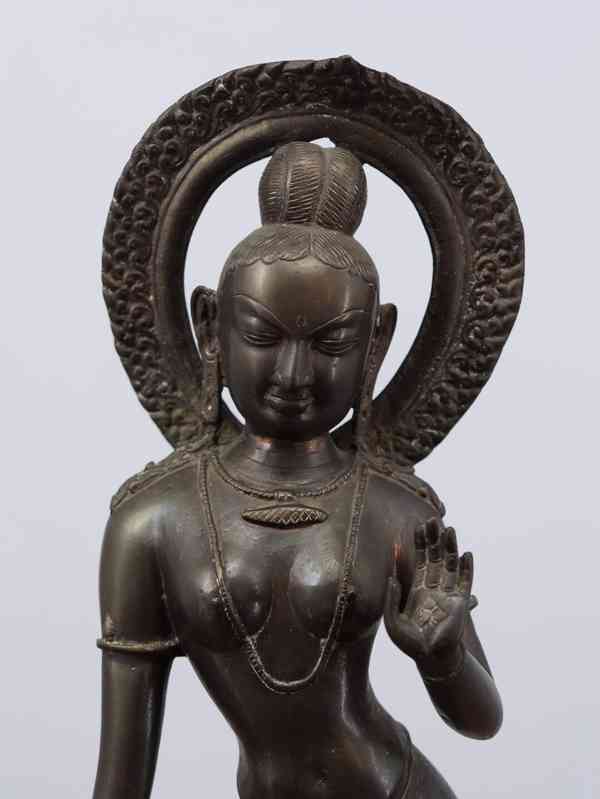 Bronzová chrámová socha na lotosovém podstavci, Indie - foto 2