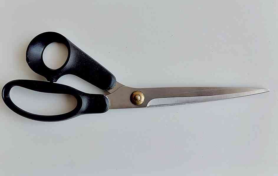 Prodám krejčovské nůžky. - foto 3