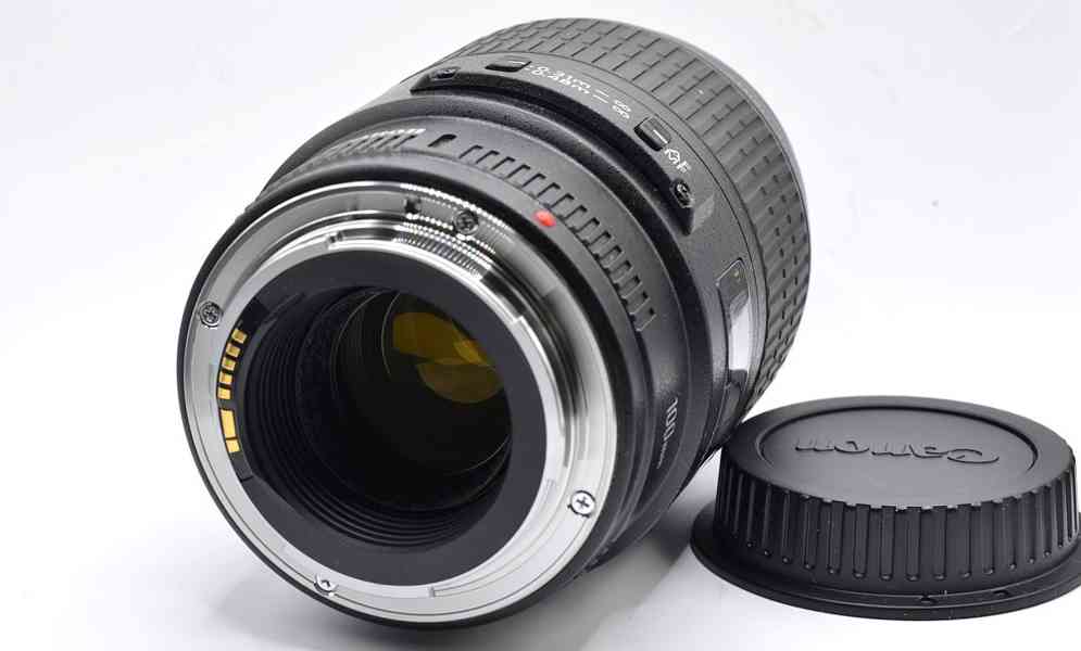 Canon EF 100mm f/2.8 Macro USM *full-frame 1:1 - foto 6