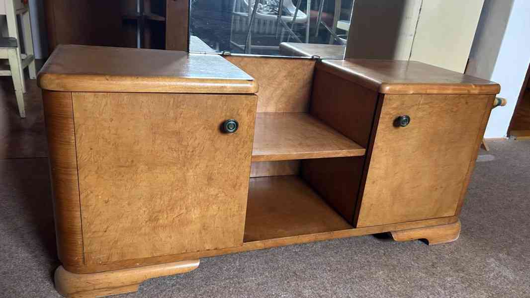 toaletní stolek se zrcadlem - foto 2