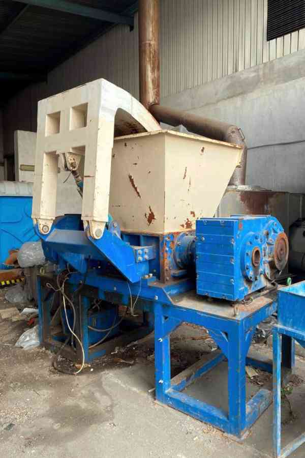 Pomaloběžný drtič 3E Recycling GL 32100 - foto 1