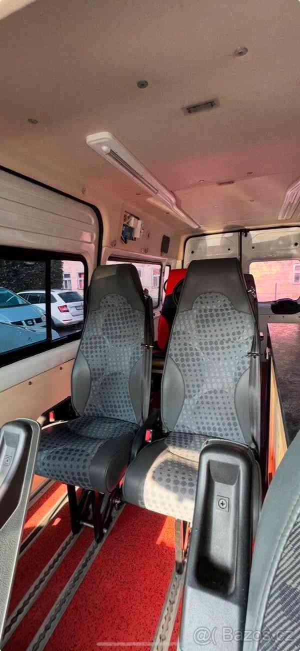 Ford Transit 2,2   2010 - foto 2