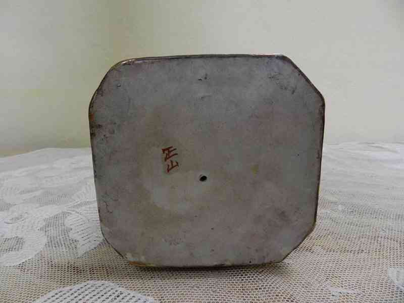 Luxusní Japonská bohatě zdobená soška Budha Satsuma  - foto 8