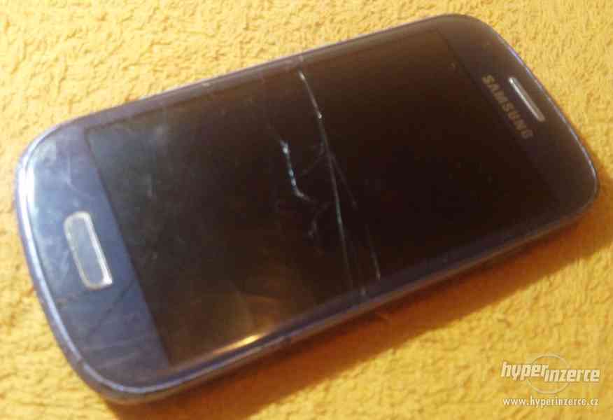 Samsung Galaxy S 3 mini - k opravě nebo na náhr. díly!!! - foto 5