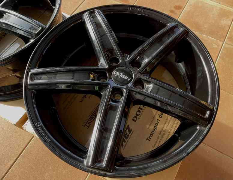 18” ALU disky Oxigin Concave Black 5x108 - foto 2
