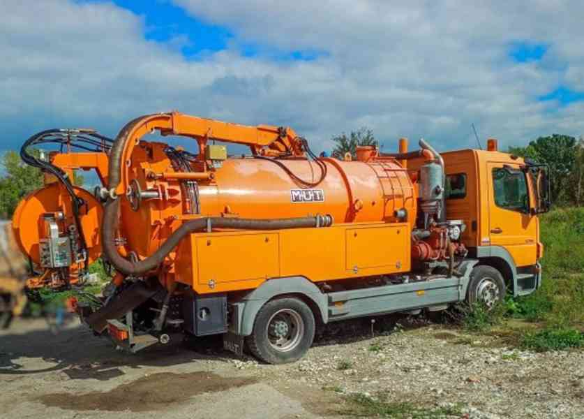 3+3m3 fekál kombi 12t Mercedes - foto 3