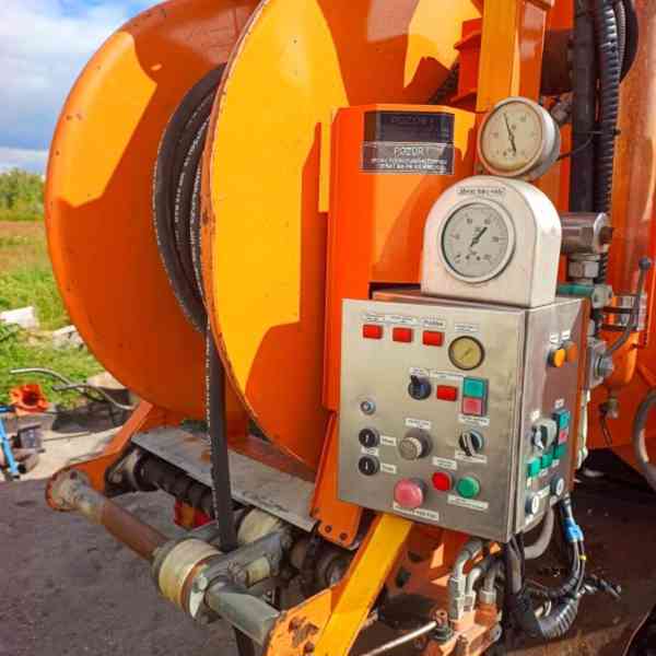 3+3m3 fekál kombi 12t Mercedes - foto 4