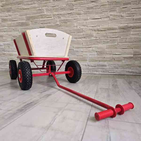 39565 Dřevěný ruční vozík na přepravu