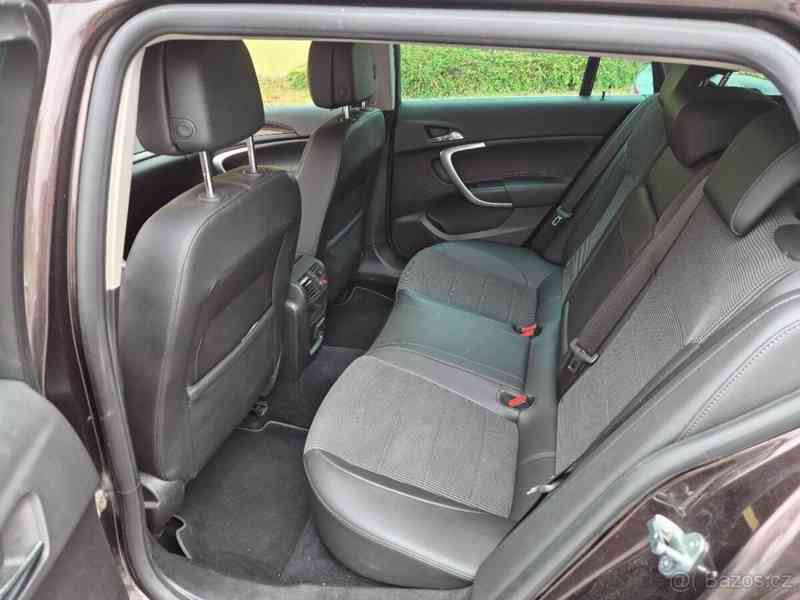 Opel Insignia 2,0   CDTi manuál - foto 3
