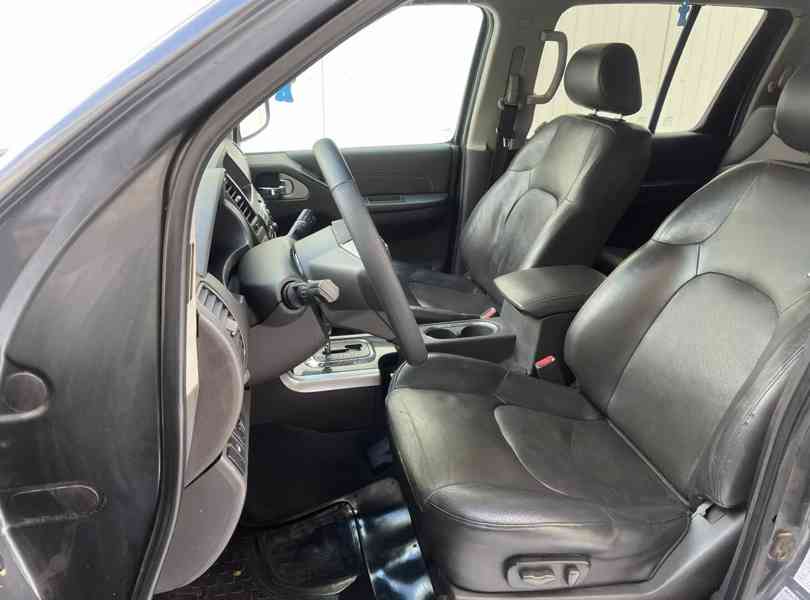 Nissan Pathfinder 3.0 dCi LE 170kw - foto 10