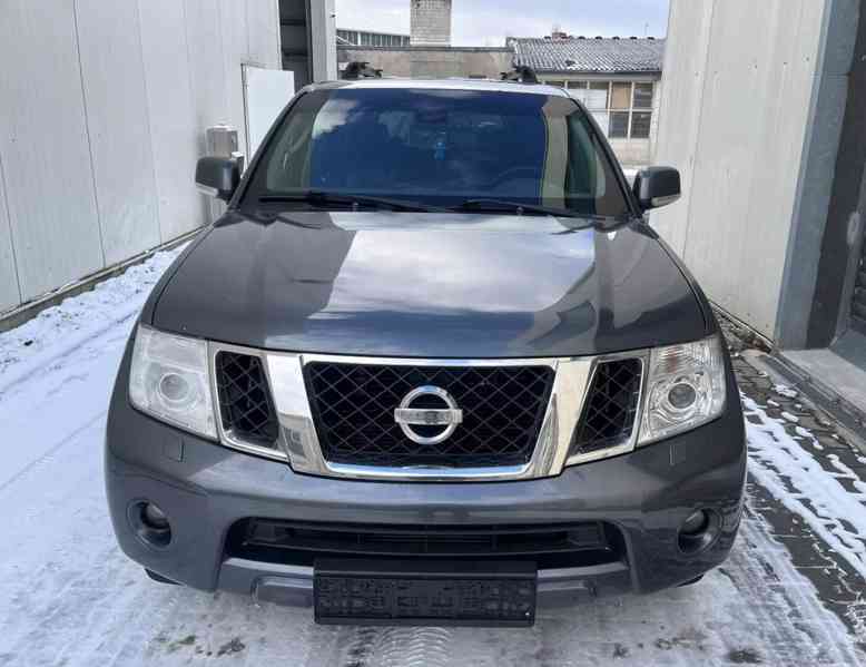 Nissan Pathfinder 3.0 dCi LE 170kw - foto 3