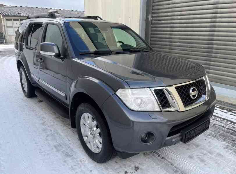 Nissan Pathfinder 3.0 dCi LE 170kw - foto 1
