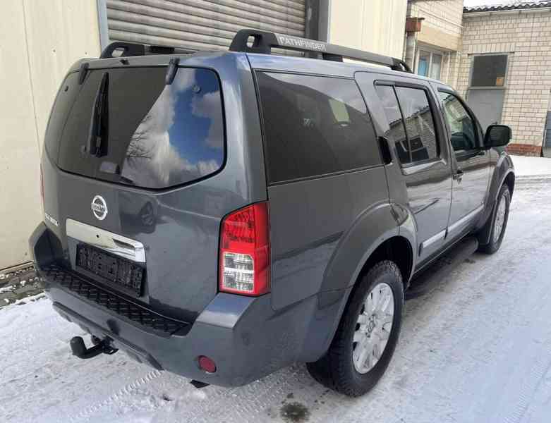 Nissan Pathfinder 3.0 dCi LE 170kw - foto 6