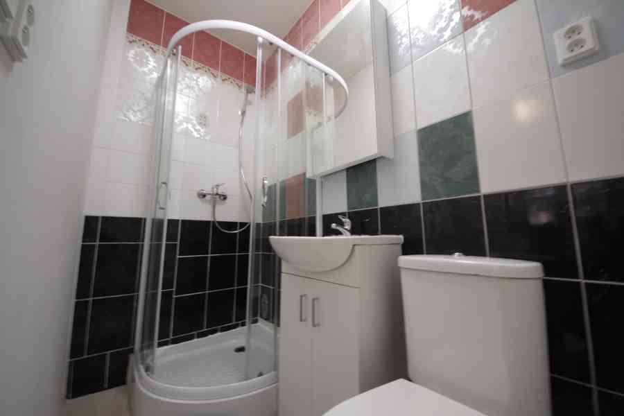 Pronájem bytu 1+kk 18 m² Hůrská, Praha - foto 5