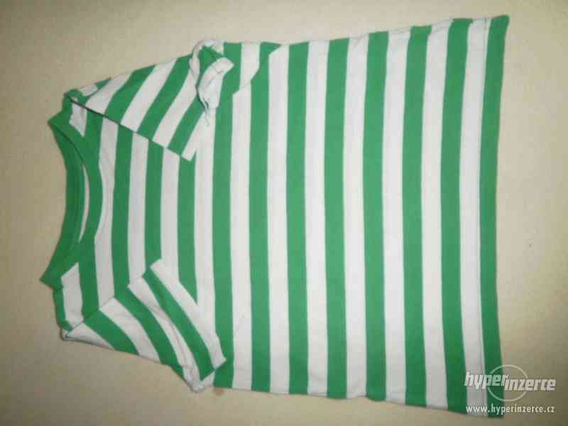 Bílo-zelené pruhované tričko - foto 1