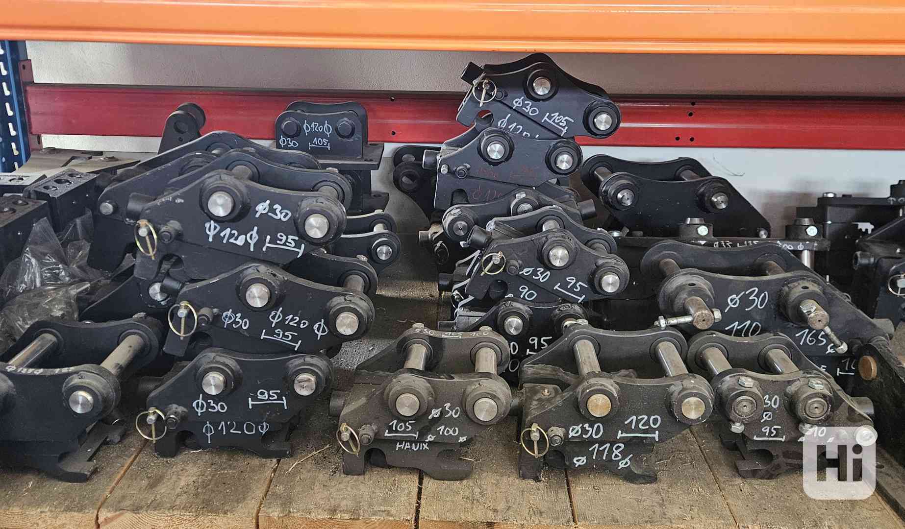 AKCIA VÝPREDAJ Rýchloupináky na minibagre JCB.... - foto 1