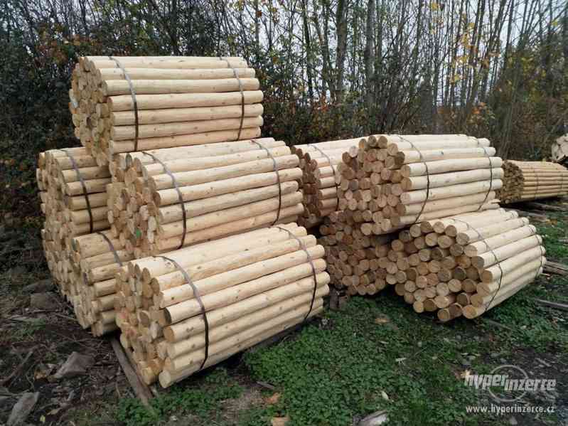 Levně stavební a palivové dřevo, trámy, prkna, loupané kůly - foto 8