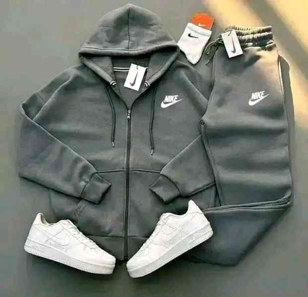 Oblečení Nike k dispozici ve velkém i po jednotlivých kusech - foto 5