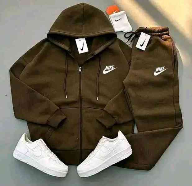 Oblečení Nike k dispozici ve velkém i po jednotlivých kusech - foto 4