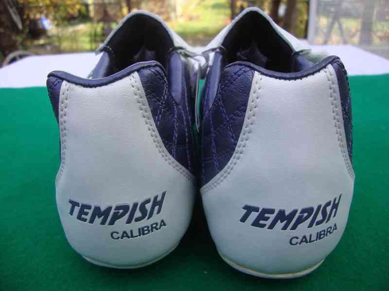 Nové kopačky Tempish Calibra vel.44 na trávu plastové špunty - foto 6