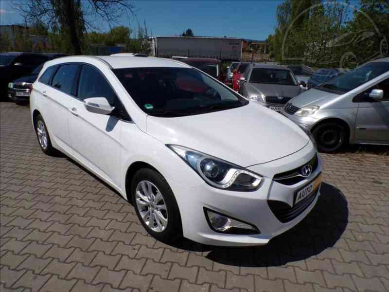 Hyundai i40 1,6 GDI - foto 1