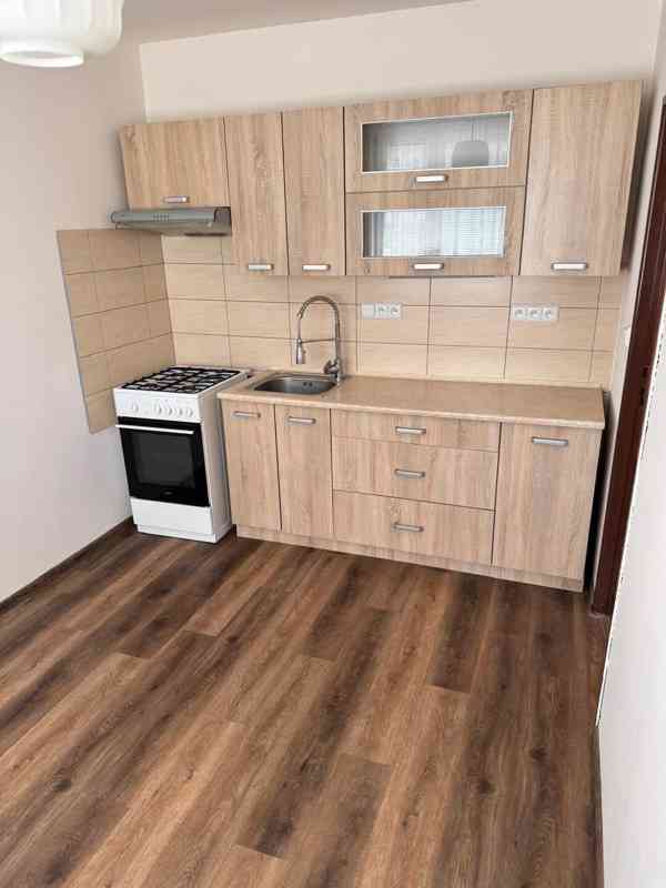Prodej bytu 3+1 64 m² - foto 3