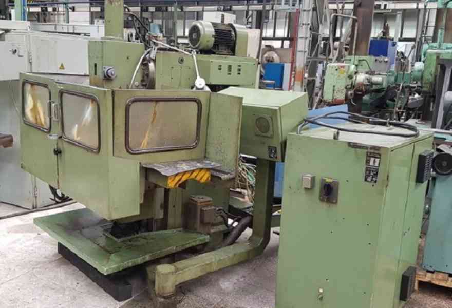 Frézka konzolová se souvislým řízením FGS 32 CNC (11412.) - foto 1
