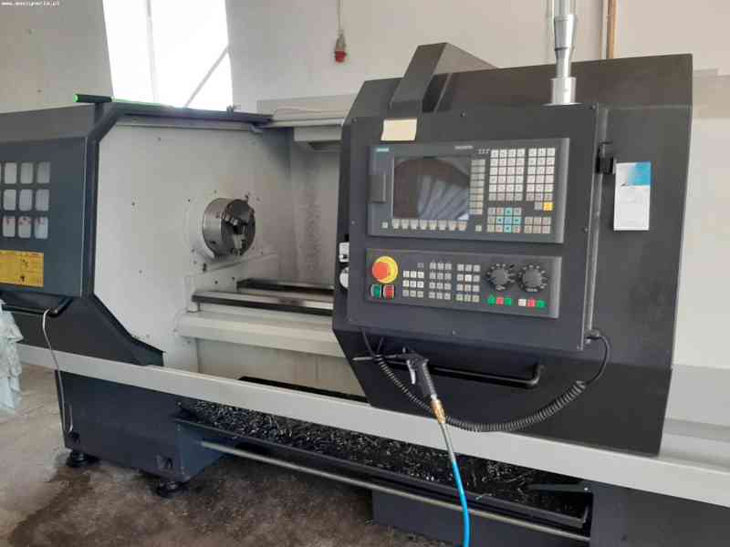 CNC soustruh FL-560/1500 - foto 1